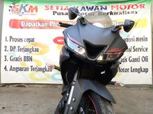YAMAHA R15 VVA 2017 BARANG MULUS DAN ANGSURAN TERJANGKAU BERKUALITAS DAN BERGARANSI