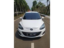 2013 Mazda 2 1.5 V Hatchback AT Putih Harga terjangkau Silahkan Cek unit