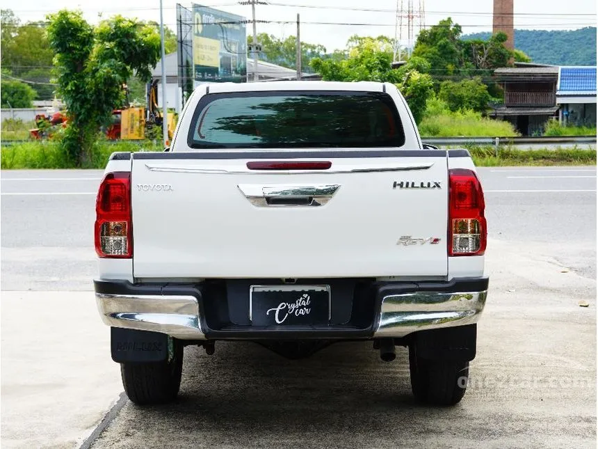 2019 Toyota HILUX REVO E Prerunner Smart Cab Pickup