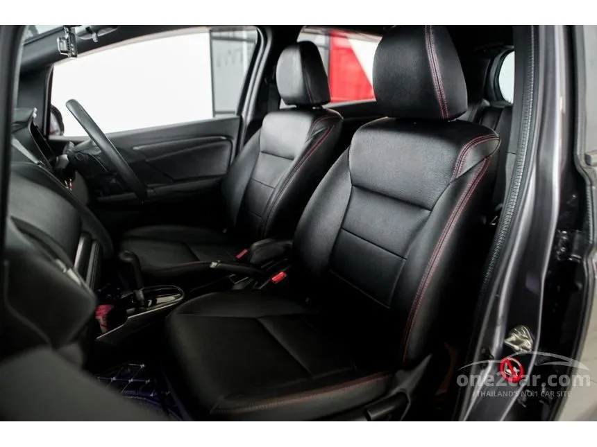 2020 Honda Jazz RS i-VTEC Hatchback