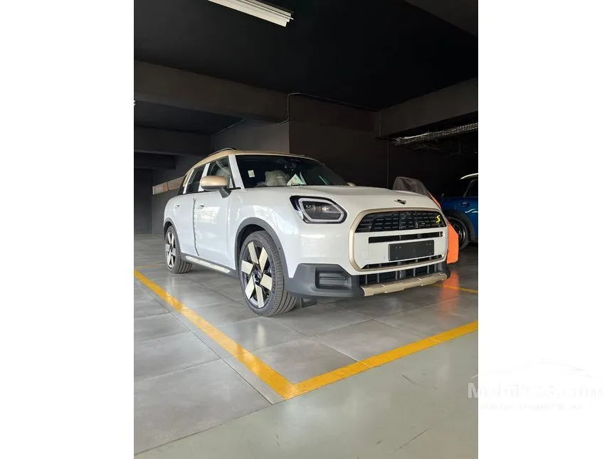 Jual Mobil MINI Countryman 2024 SE ALL4 di Jawa Barat Automatic SUV Putih Rp 1.493.000.000
