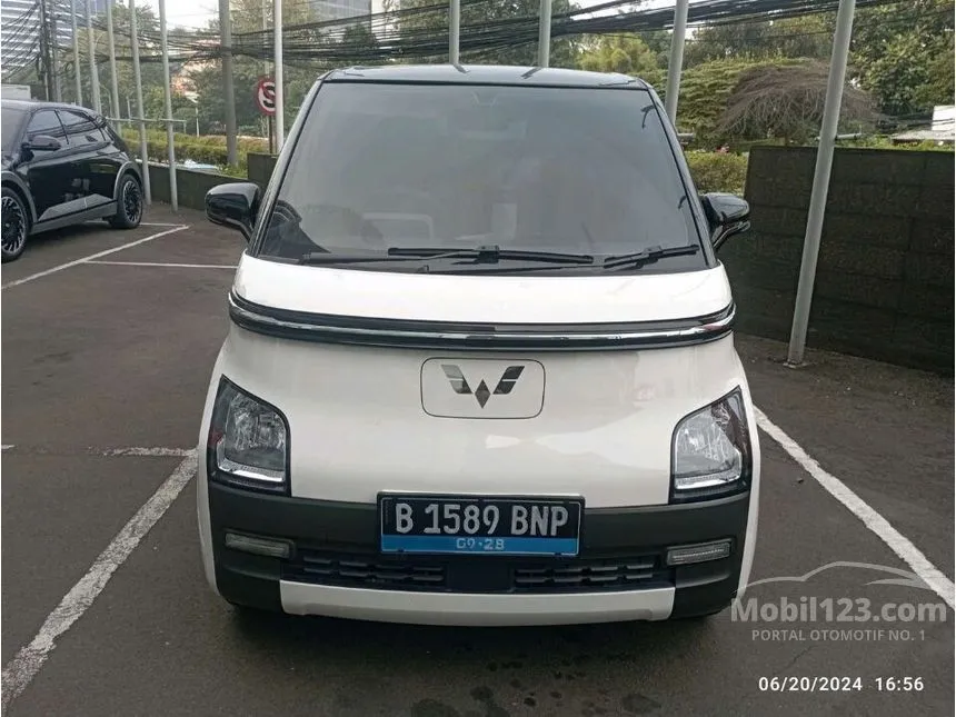 Jual Mobil Wuling EV 2023 Air ev Standard Range di DKI Jakarta Automatic Hatchback Putih Rp 157.000.000
