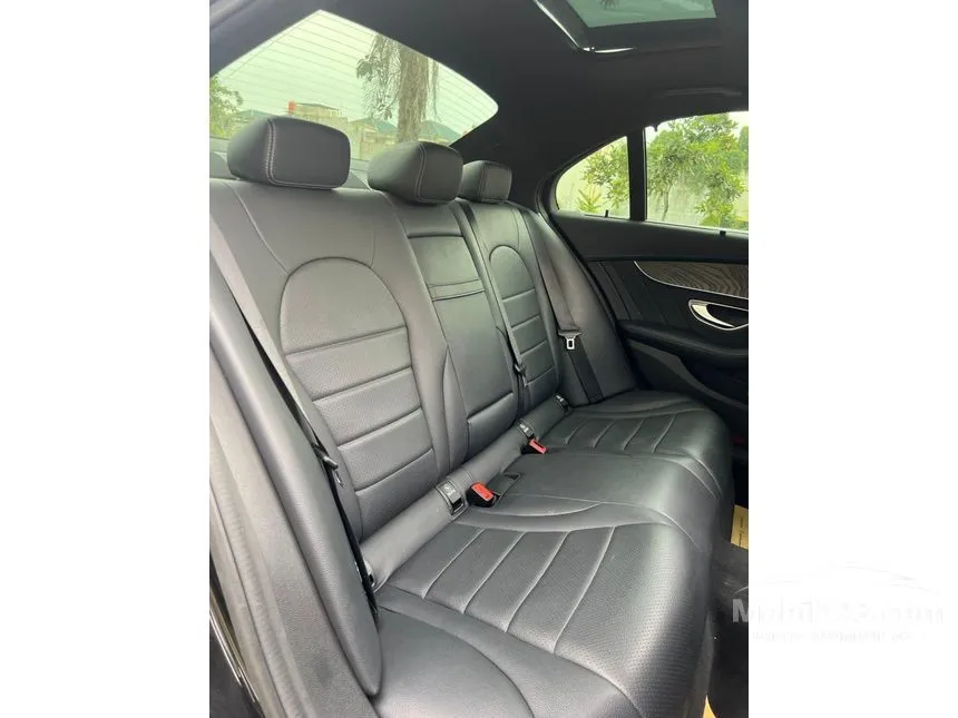 2019 Mercedes-Benz C300 AMG Line Sedan