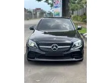 2019 Mercedes-Benz C300 2.0 AMG Line Sedan (W205) (Faktur 2020) Black on Black Odo 38 Rb (TERMURAH)