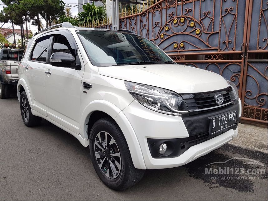 Jual Mobil Daihatsu Terios 2016 CUSTOM 1.5 di DKI Jakarta 