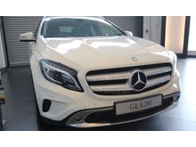 2017 Mercedes-Benz GLA200 1.6 SUV -- NEW DEAL --