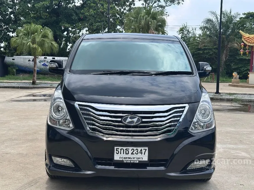 2015 Hyundai GRAND STAREX Premium Wagon