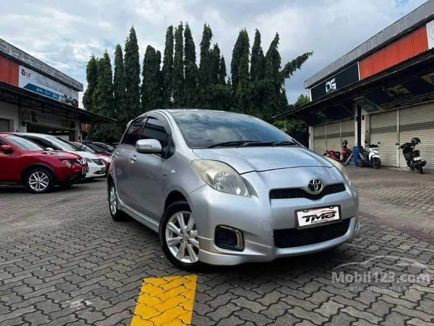 2012 Toyota Yaris E Hatchback