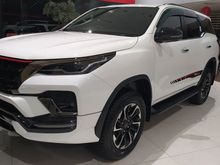 2021 Toyota Fortuner 2,4 TRD SUV