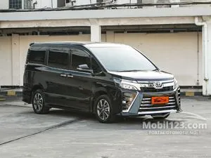 2018 Toyota Voxy 2.0 MPV
