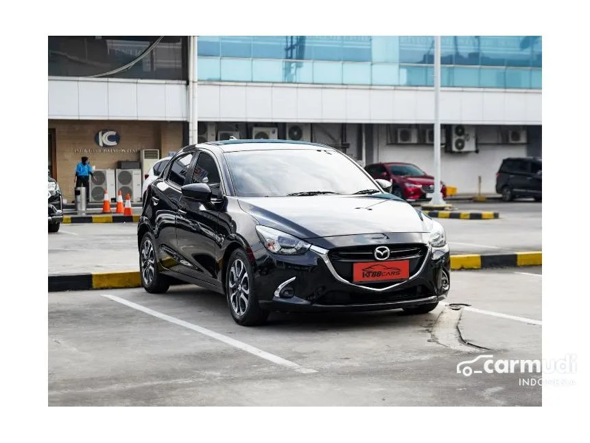 Jual Mobil Mazda 2 2017 R 1.5 di DKI Jakarta Automatic Hatchback Hitam Rp 175.000.000