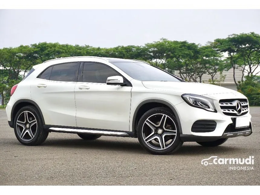2017 Mercedes-Benz GLA200 AMG Line SUV