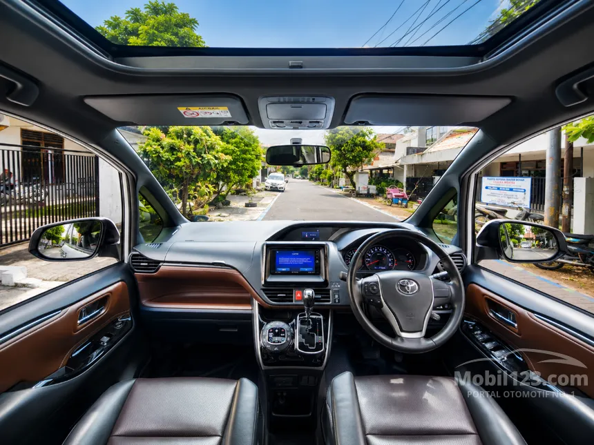 2019 Toyota Voxy MPV