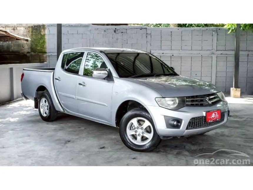 2012 Mitsubishi TRITON GLX Double Cab Pickup