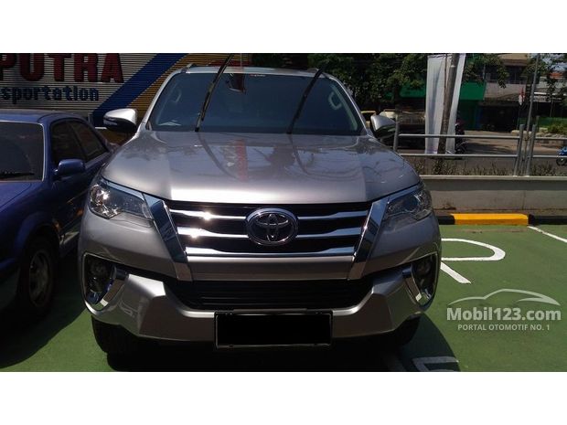 Toyota Fortuner Mobil Bekas & Baru dijual di Surabaya Jawa ...
