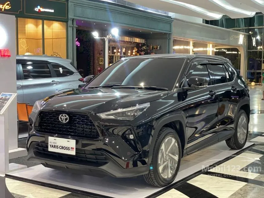 Jual Mobil Toyota Yaris Cross 2024 S GR Parts Aero Package 1.5 di DKI Jakarta Automatic Wagon Hitam Rp 419.950.000
