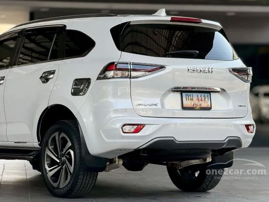 2021 Isuzu MU-X Ultimate SUV