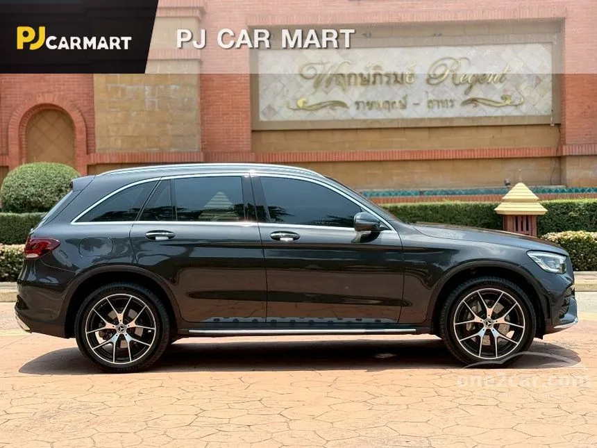 2020 Mercedes-Benz GLC300 e 4MATIC AMG Dynamic SUV