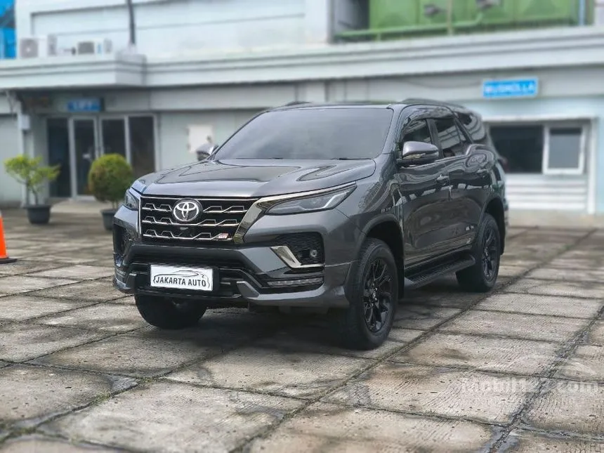 2022 Toyota Fortuner GR Sport 4X2 SUV
