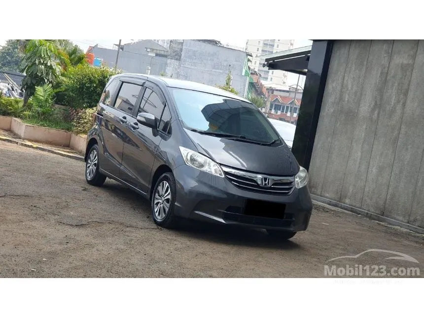 2013 Honda Freed S MPV