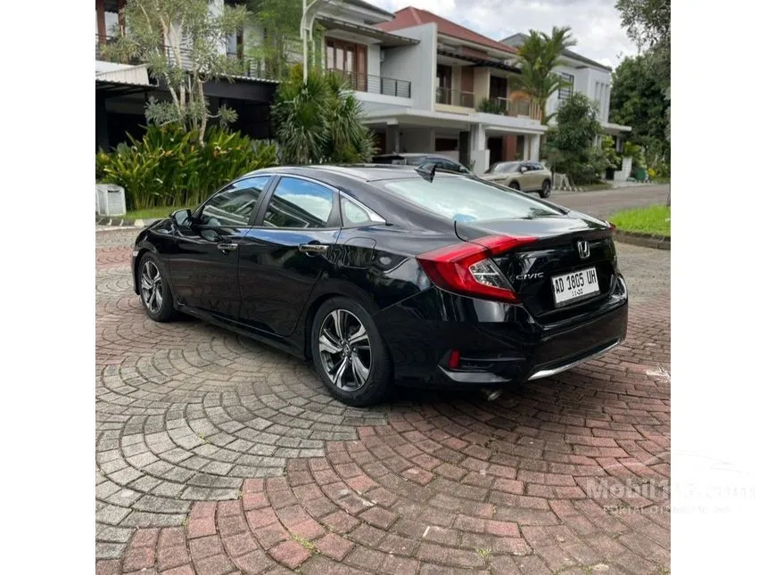 2019 Honda Civic ES Sedan