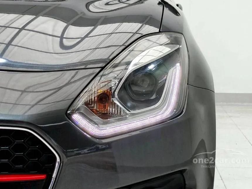 2018 Suzuki SWIFT GLX Hatchback