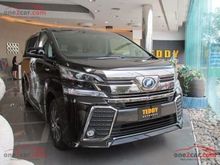 2017 Toyota Vellfire (ปี 15-18) E-Four Hybrid 2.5 AT Van