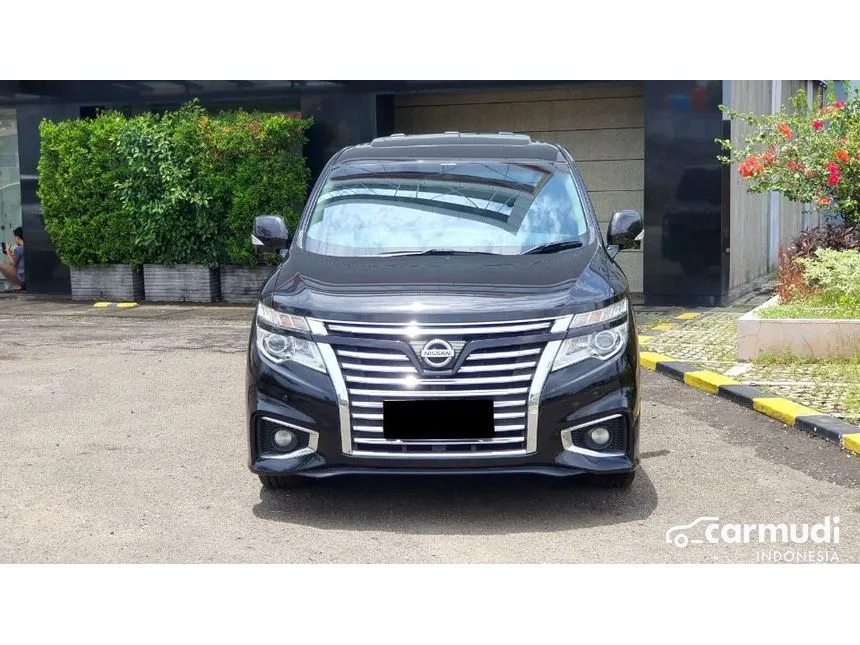 2014 Nissan Elgrand Highway Star MPV