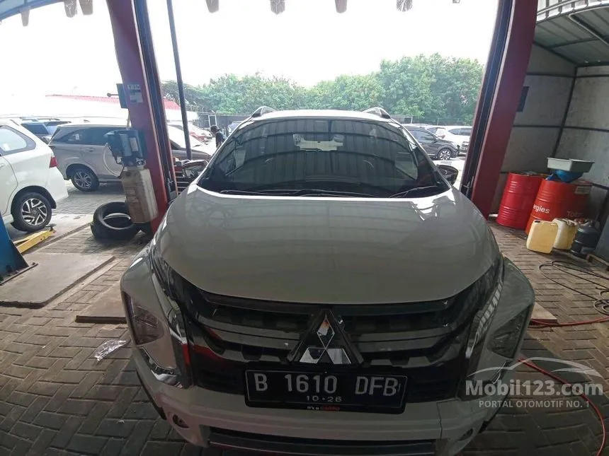Jual Mobil Mitsubishi Xpander 2021 CROSS Premium Package 1.5 di Jawa Barat Automatic Wagon Putih Rp 240.000.000