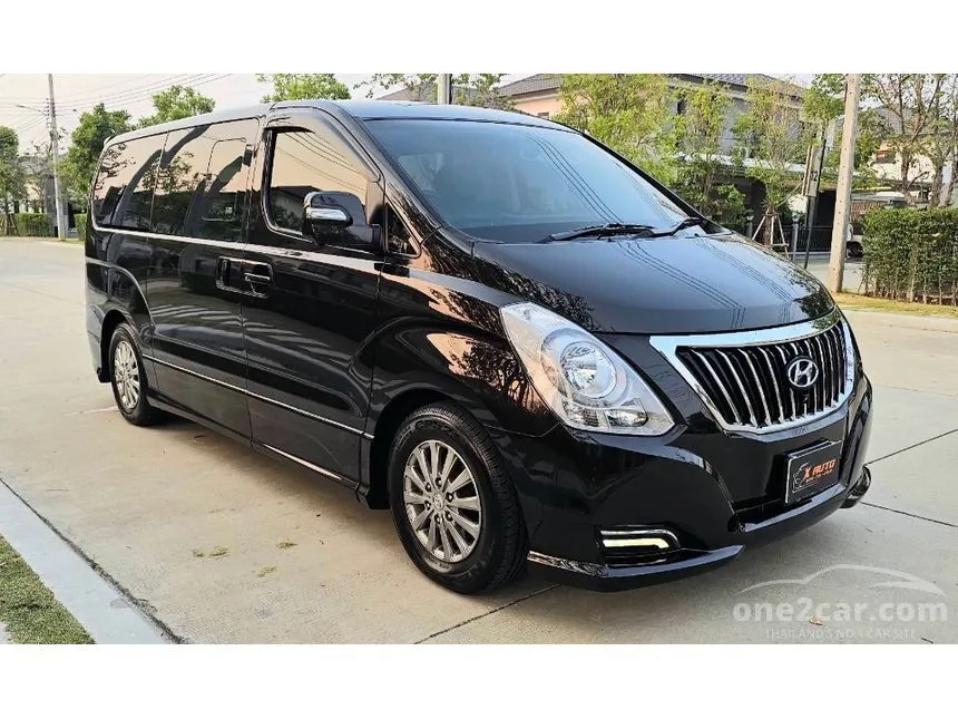 2017 Hyundai H-1 Deluxe Van