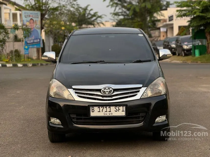 Jual Mobil Toyota Kijang Innova 2009 G 2.0 di Jawa Barat Automatic MPV Hitam Rp 110.000.000