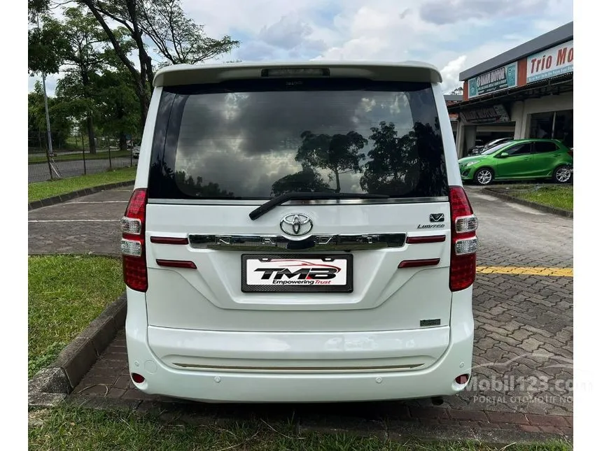 2015 Toyota NAV1 V Limited MPV