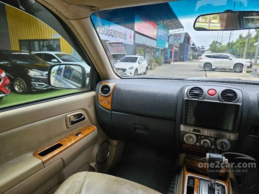 2011 Isuzu MU-7 Primo SUV