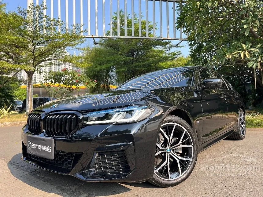 2023 BMW 520i M Sport Sedan