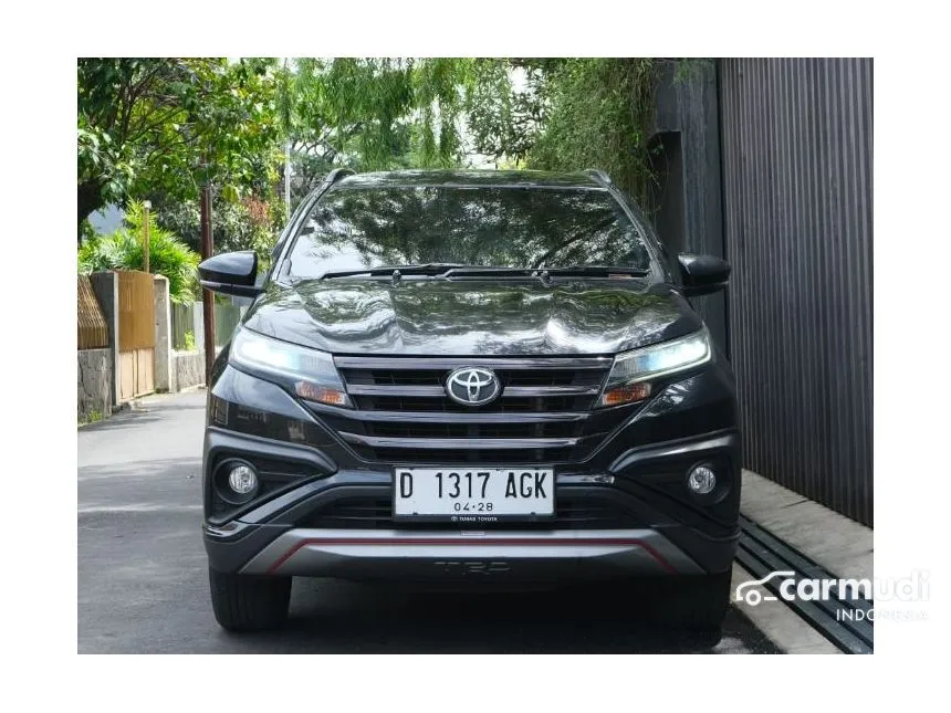 Jual Mobil Toyota Rush 2018 TRD Sportivo 1.5 di Jawa Barat Automatic SUV Hitam Rp 208.000.000