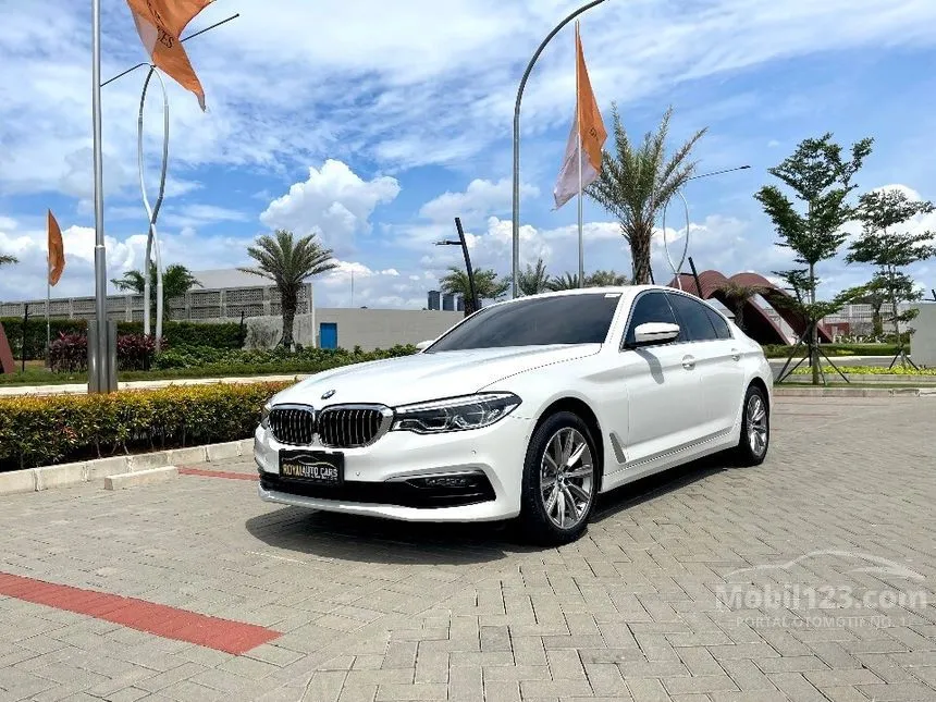 Jual Mobil BMW 520i 2020 2.0 di Banten Automatic Sedan Putih Rp 732.000.000