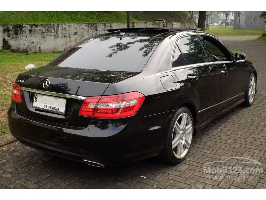 2012 Mercedes-Benz E300 Avantgarde AMG Sedan