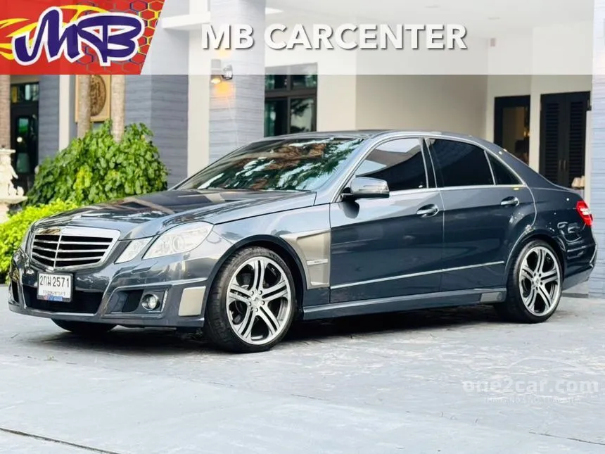 2013 Mercedes-Benz E250 Avantgarde CGI BlueEFFICIENCY Sedan