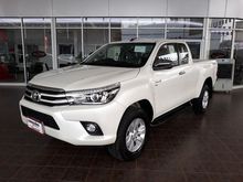 2018 Toyota Hilux Revo 2.8 SMARTCAB Prerunner G Pickup MT