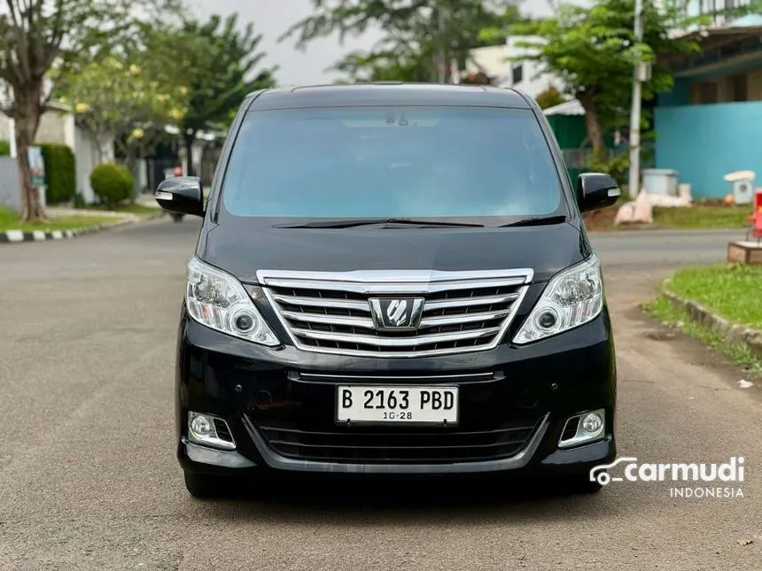 2013 Toyota Alphard G MPV
