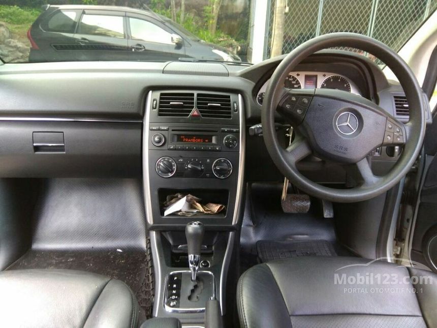 2011 Mercedes-Benz B180 B180 Hatchback