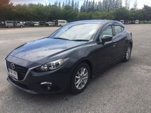 2014 Mazda 3 2.0 (ปี 14-17) C Hatchback AT
