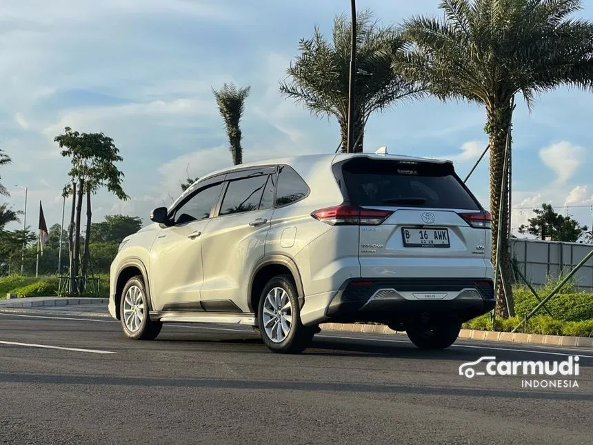 2023 Toyota Kijang Innova Zenix V HV (Premium Color) MPV