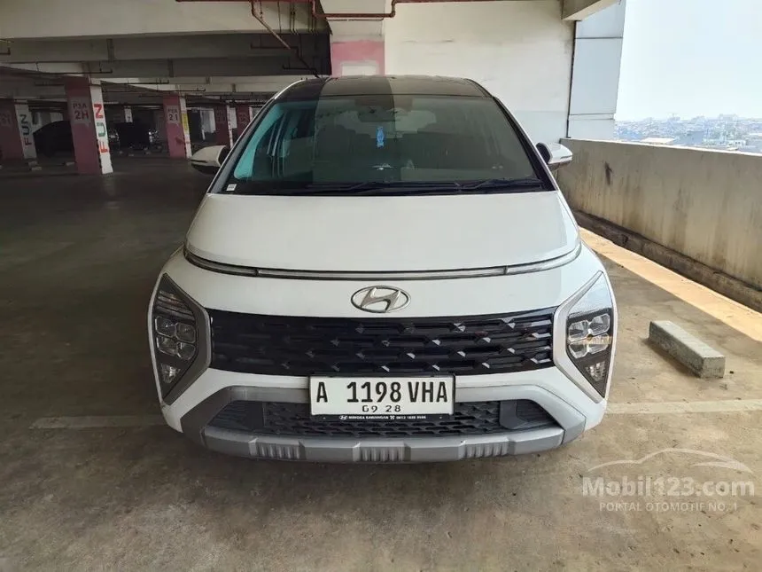 Jual Mobil Hyundai Stargazer 2023 Prime 1.5 di Banten Automatic Wagon Putih Rp 220.000.000