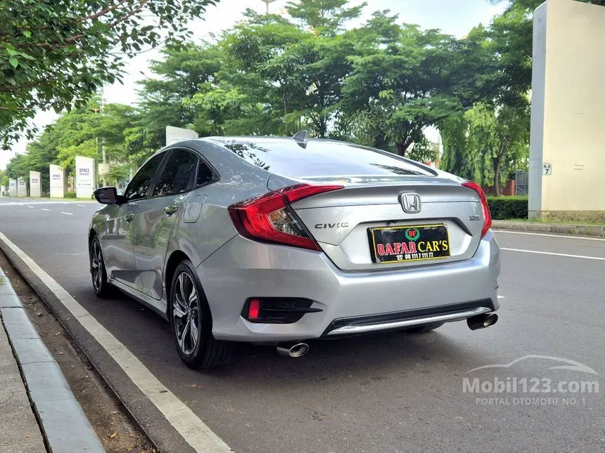 2019 Honda Civic ES Sedan