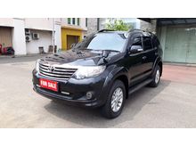 Toyota Fortuner Bensin 2.7 G Lux AT 2011 Hitam Plat F Genap Terawat Record TDP MURAH 26 JUTA SIAP NEGO