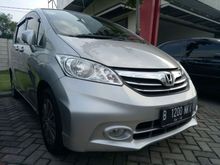 (TDP Suka Suka & Free BBN + Pajak 1 Tahun) Honda Freed 1.5 E PSD 2013 Silver