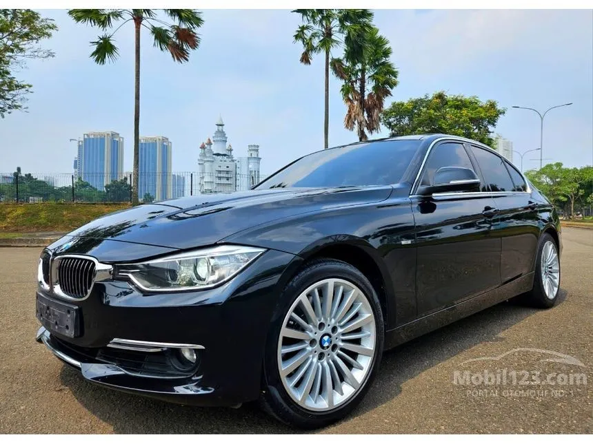 Jual Mobil BMW 328i 2014 Luxury 2.0 di DKI Jakarta Automatic Sedan Hitam Rp 345.000.000