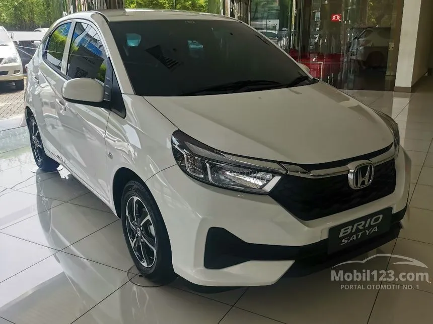Jual Mobil Honda Brio 2024 E Satya 1.2 di DKI Jakarta Automatic Hatchback Putih Rp 188.000.000