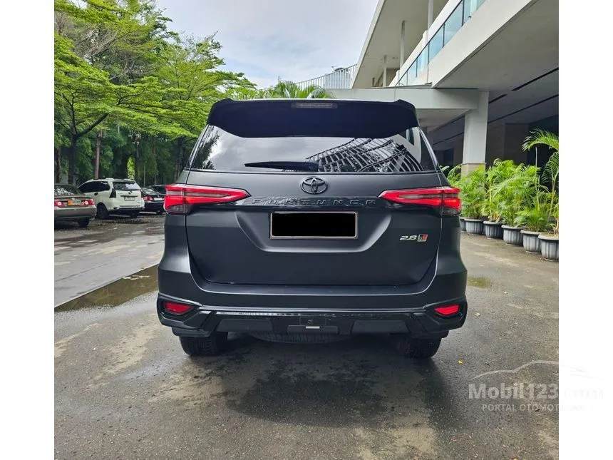 2022 Toyota Fortuner VRZ 4X2 SUV